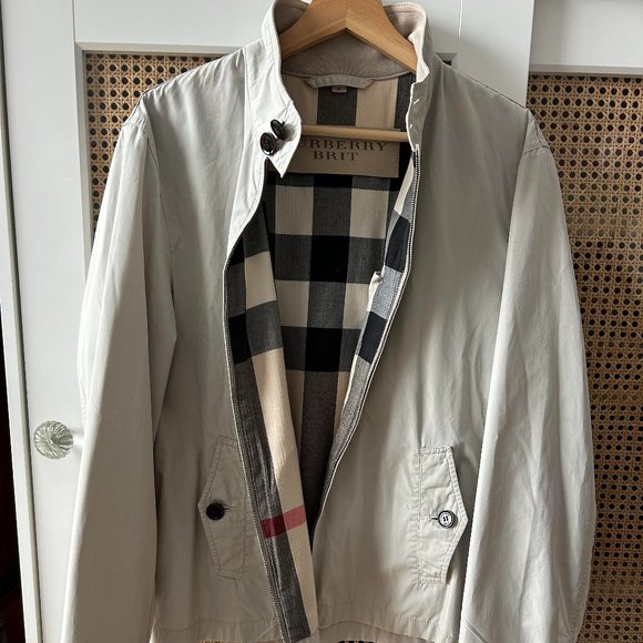 BURBERRY coat - Picture 1 of 12